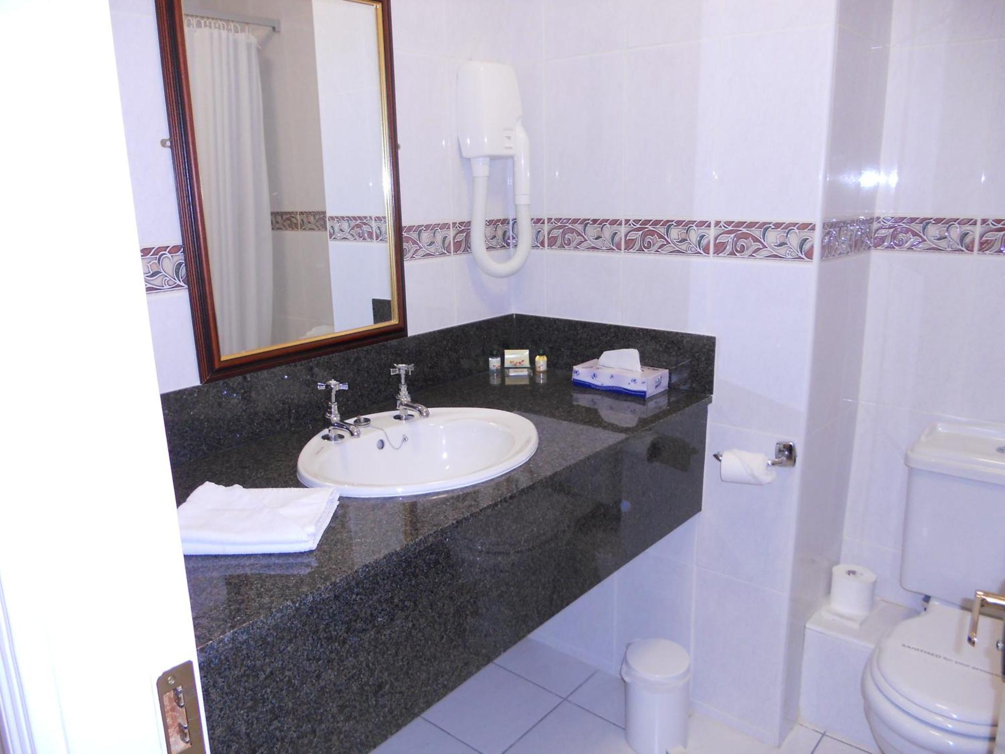 Rhu Glenn Hotel Waterford Esterno foto