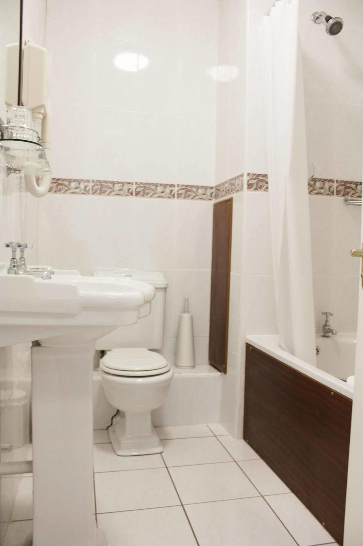 Rhu Glenn Hotel Waterford Esterno foto